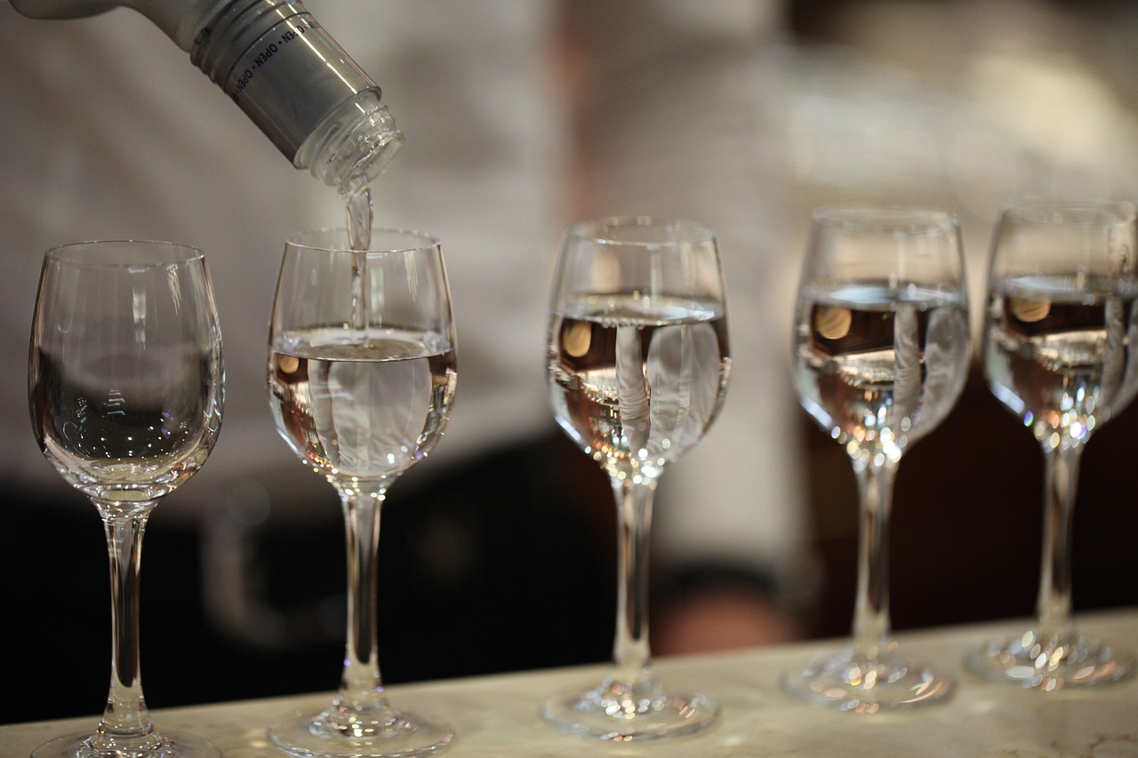 酒精最新價(jià)格動(dòng)態(tài)分析與趨勢預(yù)測